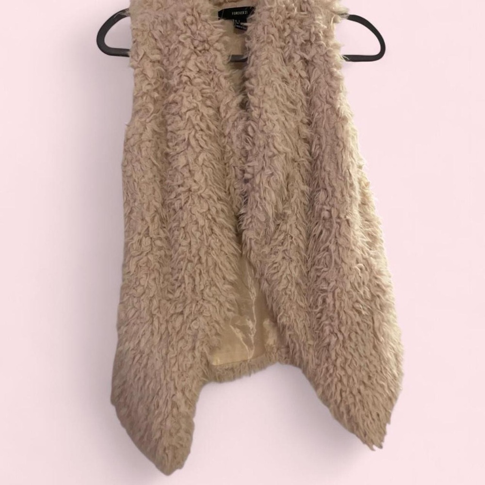 Forever 21 Cream Faux Fur Vest